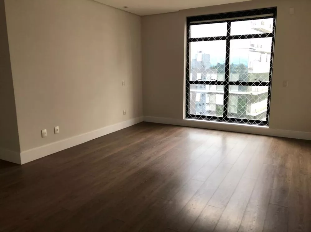 Apartamento à venda, 307m² - Foto 4