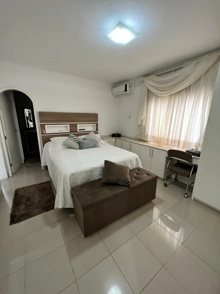 Casa, 3 quartos, 240 m² - Foto 6