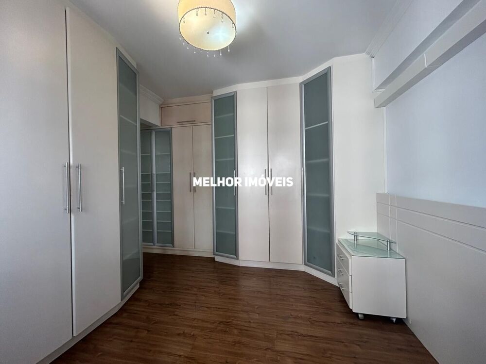 Apartamento para alugar com 3 quartos, 110m² - Foto 4