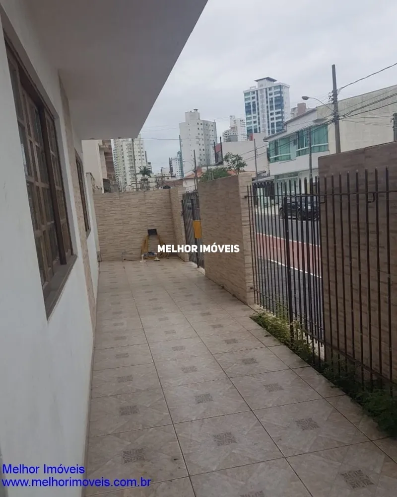 Casa, 5 quartos, 265 m² - Foto 4
