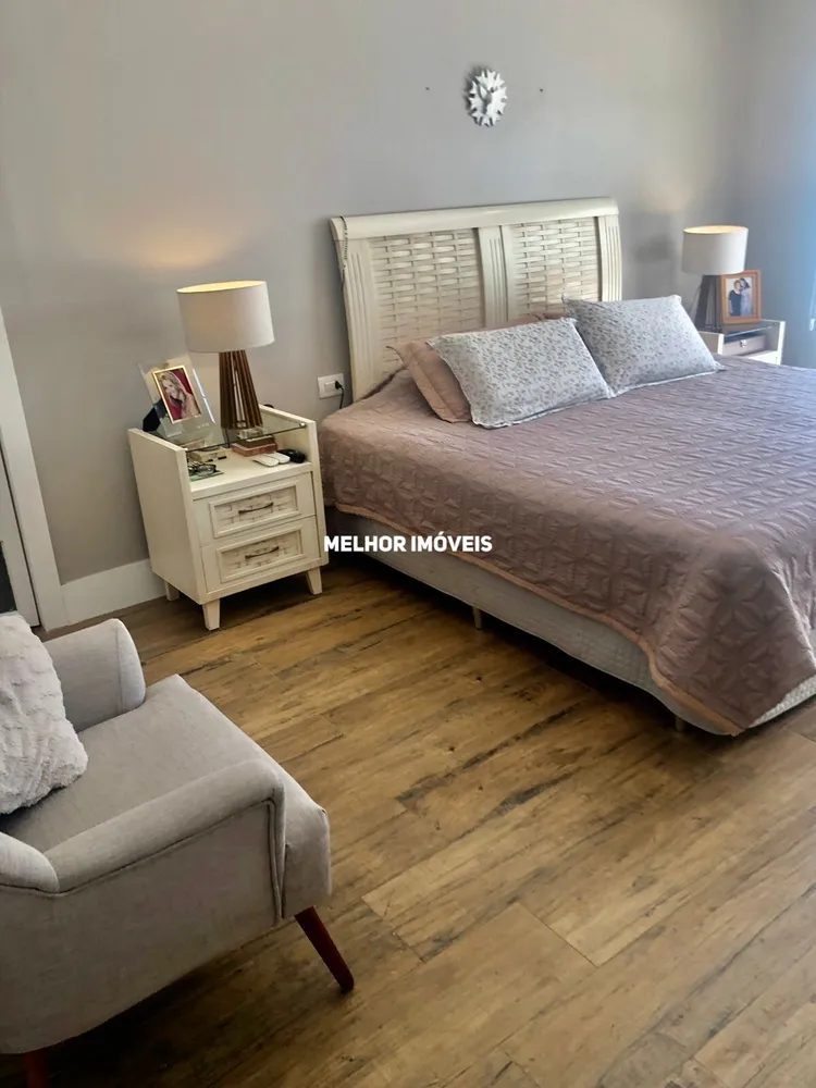 Casa, 4 quartos, 310 m² - Foto 1
