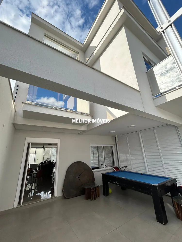Casa, 4 quartos, 220 m² - Foto 3