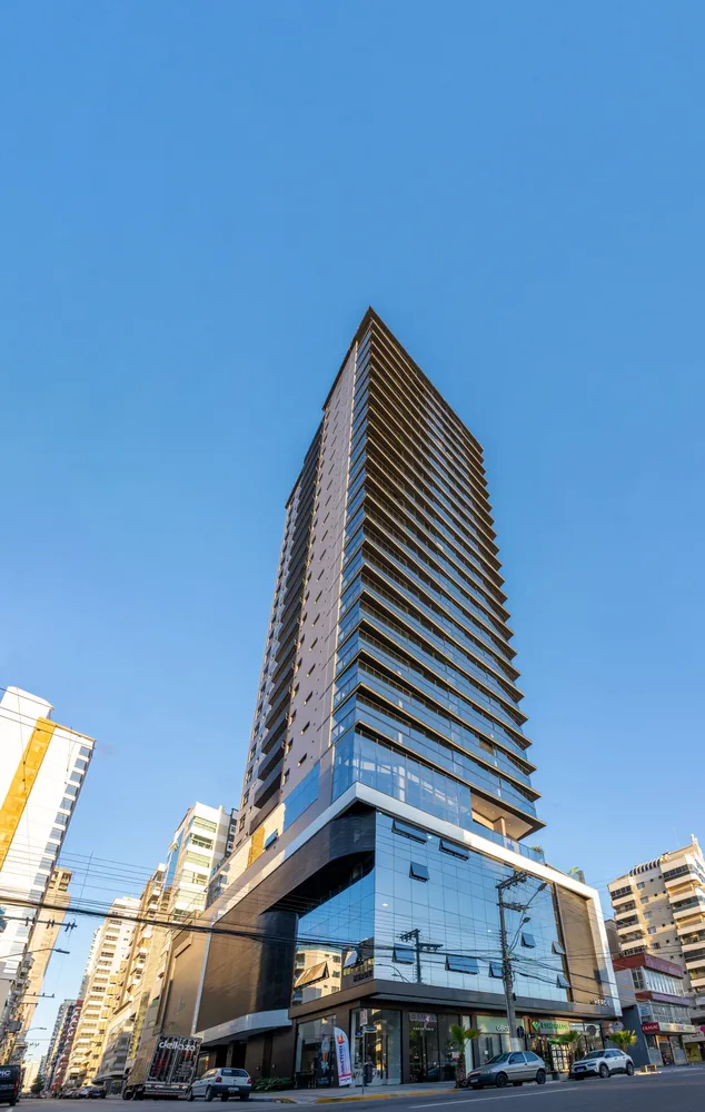 Apartamento, 4 quartos, 198 m² - Foto 1