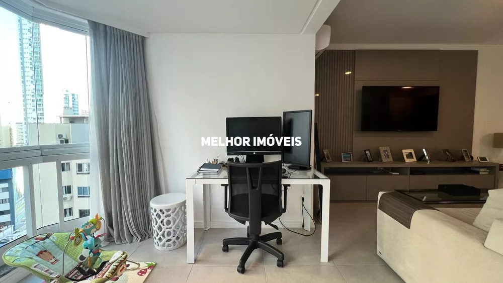 Apartamento à venda com 3 quartos, 119m² - Foto 4