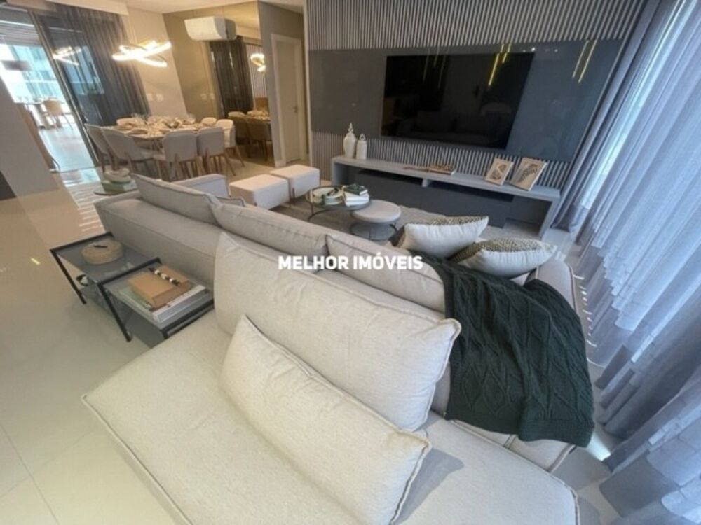 Apartamento à venda com 3 quartos, 399m² - Foto 2