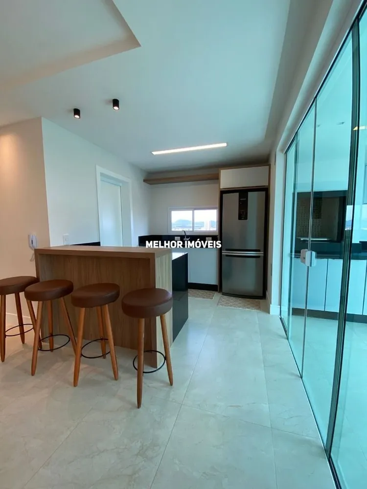 Apartamento, 3 quartos, 127 m² - Foto 2