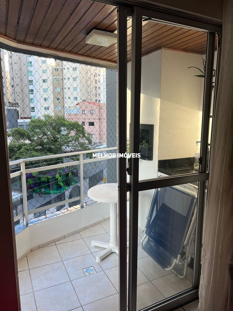 Apartamento para alugar com 2 quartos, 80m² - Foto 4