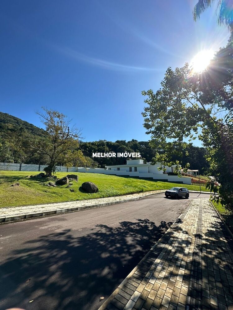 Terreno à venda, 1400m² - Foto 2