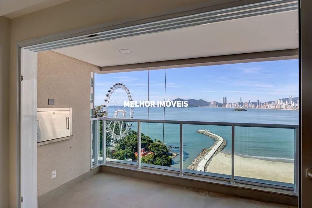 Apartamento à venda com 3 quartos, 160m² - Foto 1