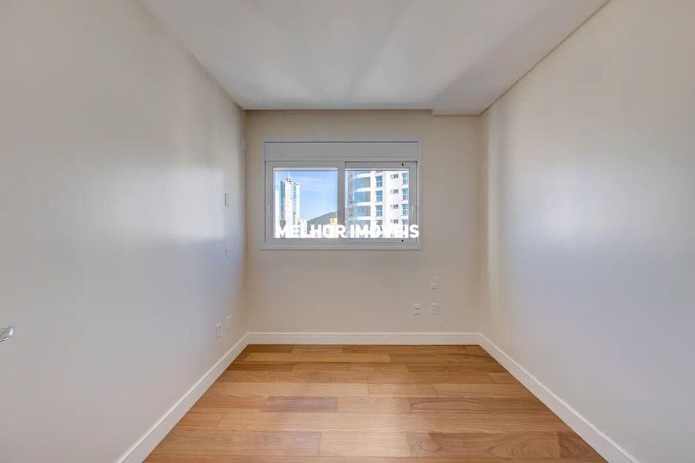 Apartamento à venda com 3 quartos, 160m² - Foto 6