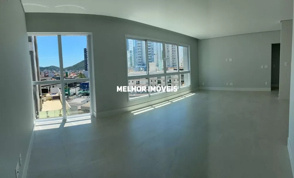 Apartamento à venda com 4 quartos, 132m² - Foto 1