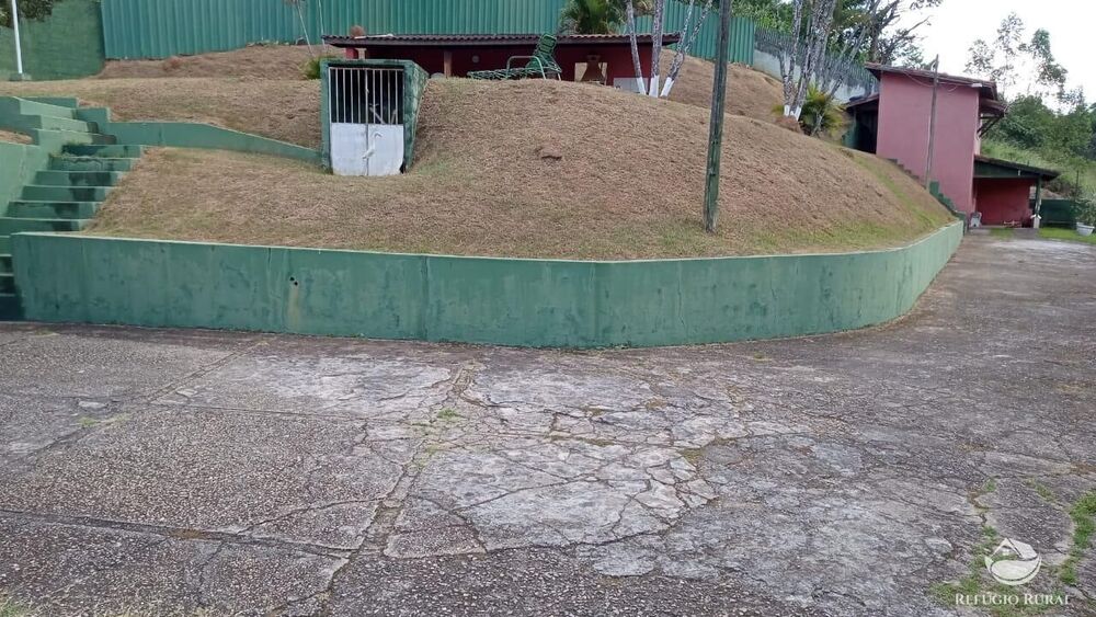 Chácara à venda com 4 quartos, 4584m² - Foto 11