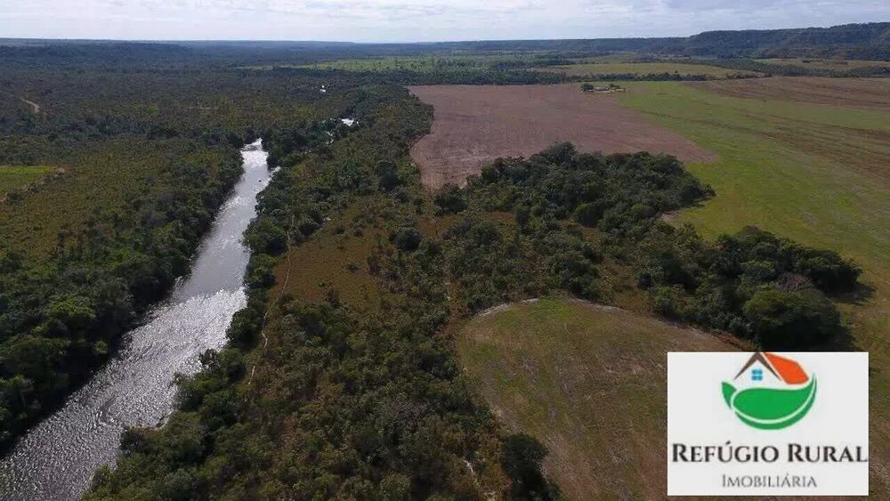 Fazenda à venda com 3 quartos, 27442800m² - Foto 1