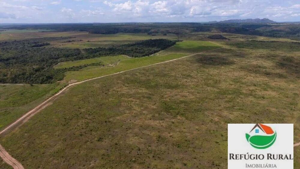 Fazenda à venda com 3 quartos, 27442800m² - Foto 2