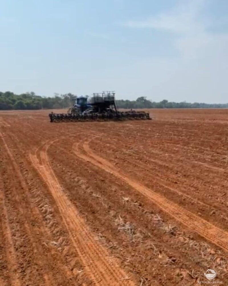 Fazenda à venda com 1 quarto, 39784800m² - Foto 2