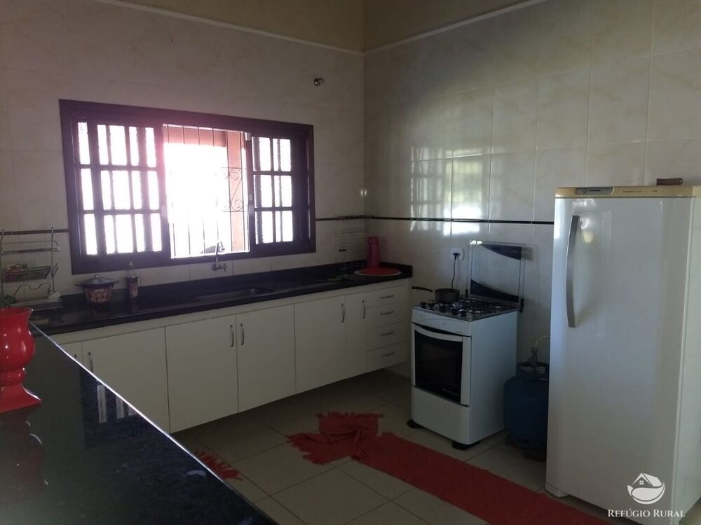 Sítio à venda com 2 quartos, 242000m² - Foto 5