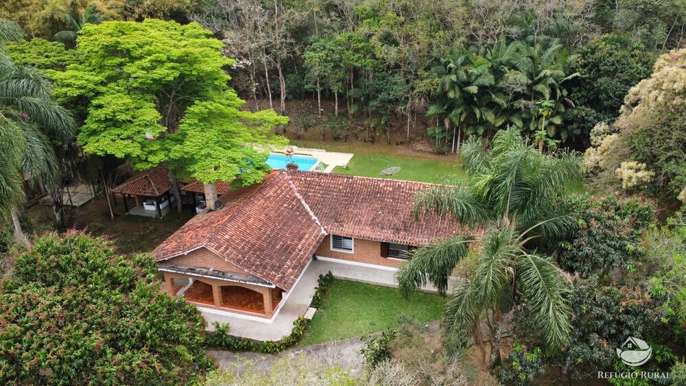 Sítio à venda com 8 quartos, 438000m² - Foto 1