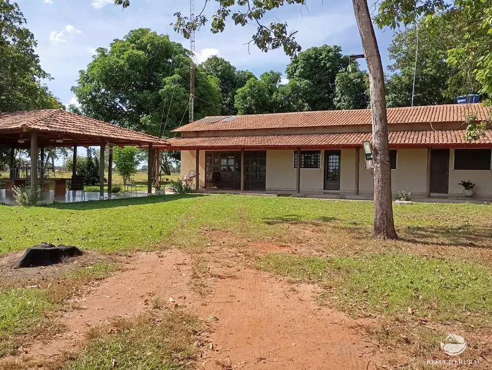 Fazenda, 3911 hectares - Foto 1