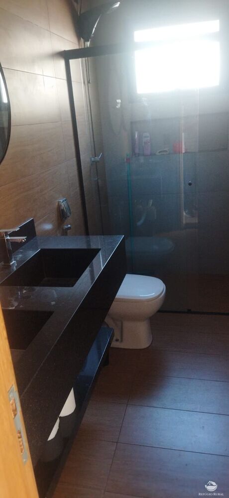 Chácara à venda com 3 quartos, 550m² - Foto 2