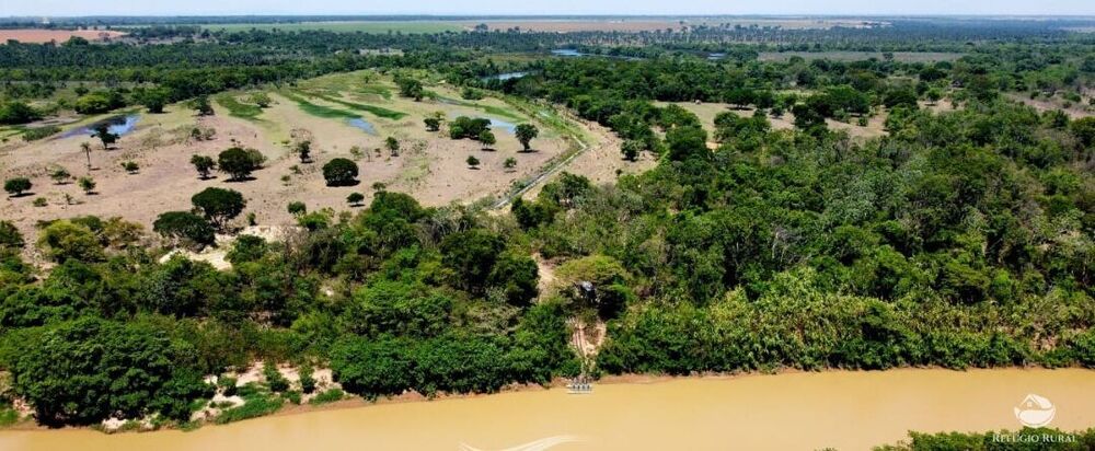 Fazenda à venda com 1 quarto, 6150000m² - Foto 1