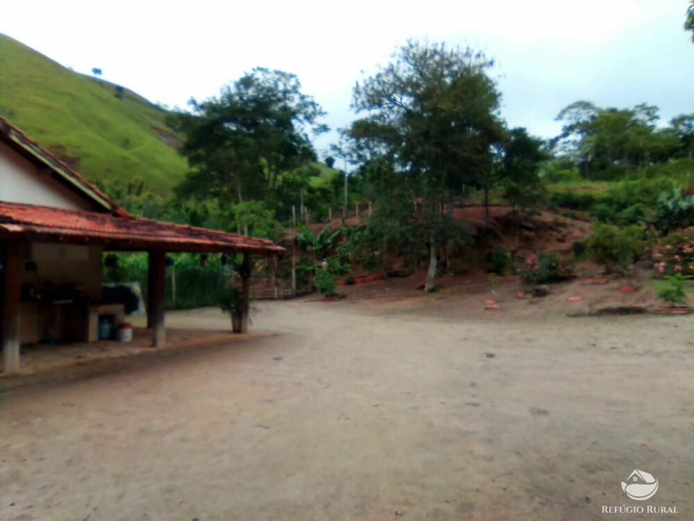 Sítio à venda com 2 quartos, 253000m² - Foto 2