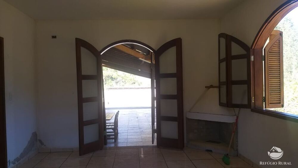 Chácara à venda com 3 quartos, 500m² - Foto 2
