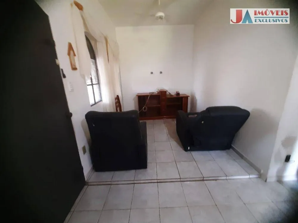 Chácara, 3 quartos, 2234 m² - Foto 8