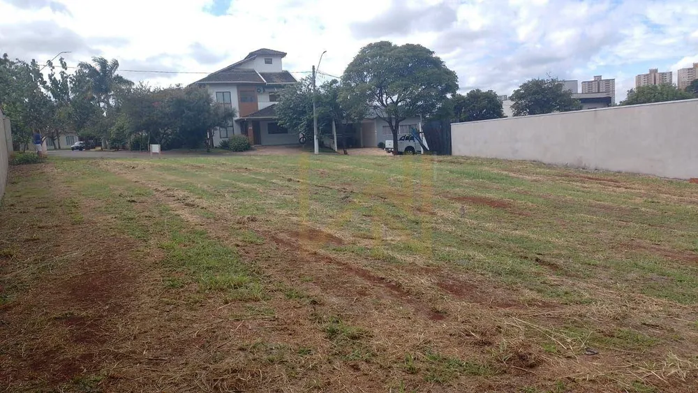 Loteamento e Condomínio, 647 m² - Foto 1