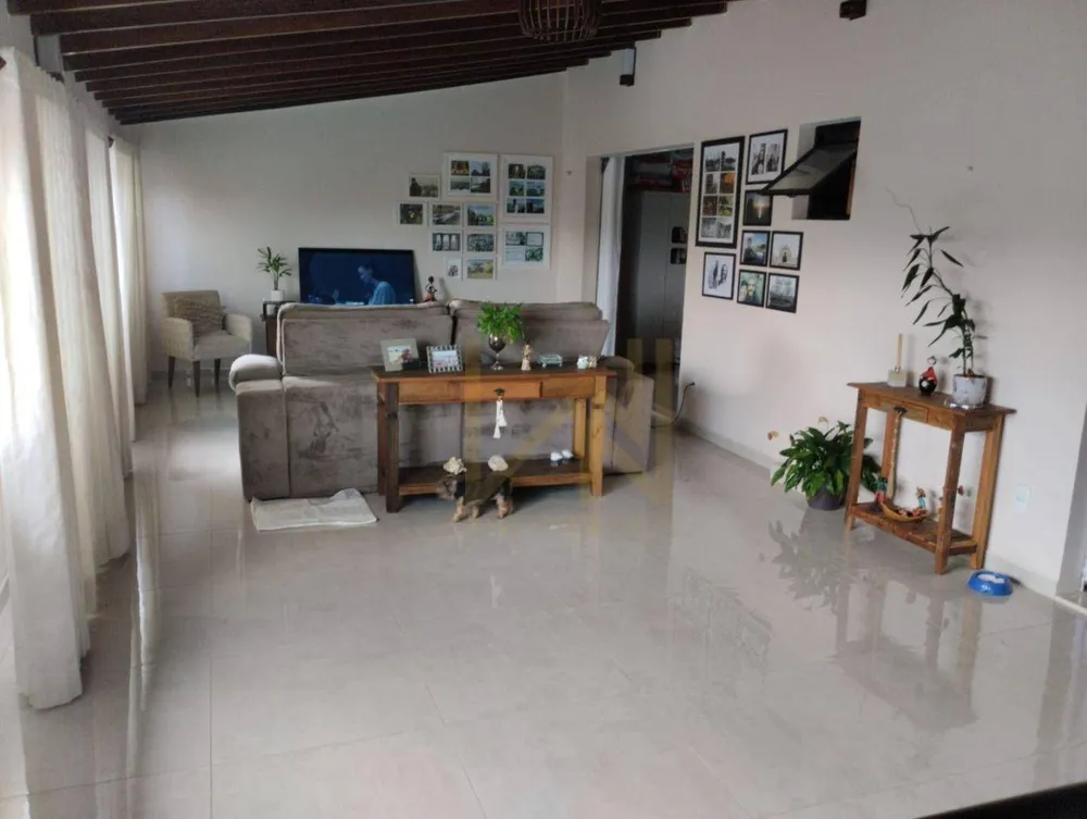 Casa, 2 quartos, 235 m² - Foto 1