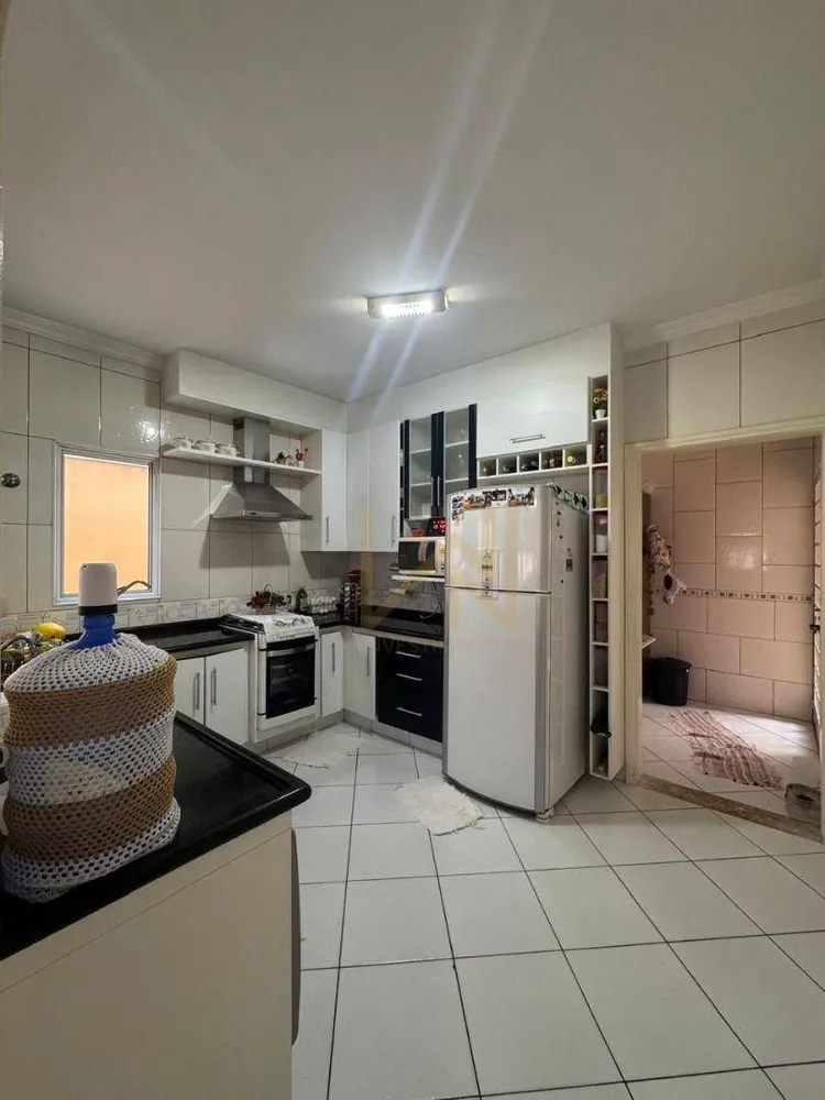 Casa, 3 quartos, 186 m² - Foto 3