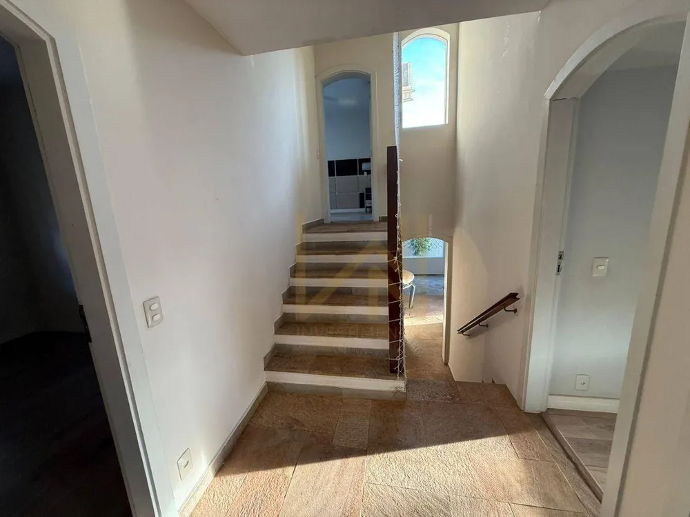 Casa, 5 quartos, 443 m² - Foto 1