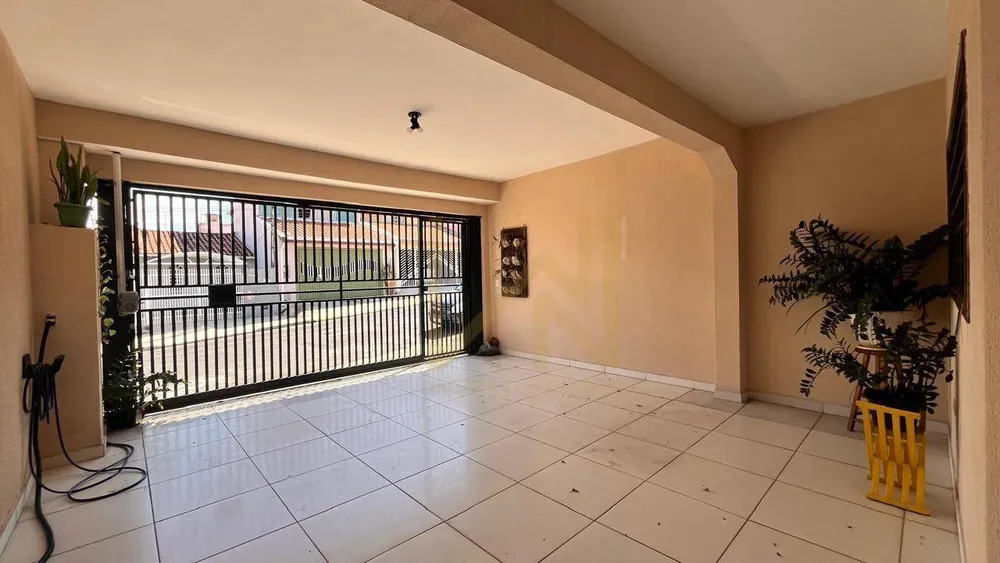 Casa, 3 quartos, 162 m² - Foto 2