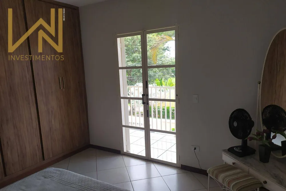 Casa, 3 quartos, 227 m² - Foto 1