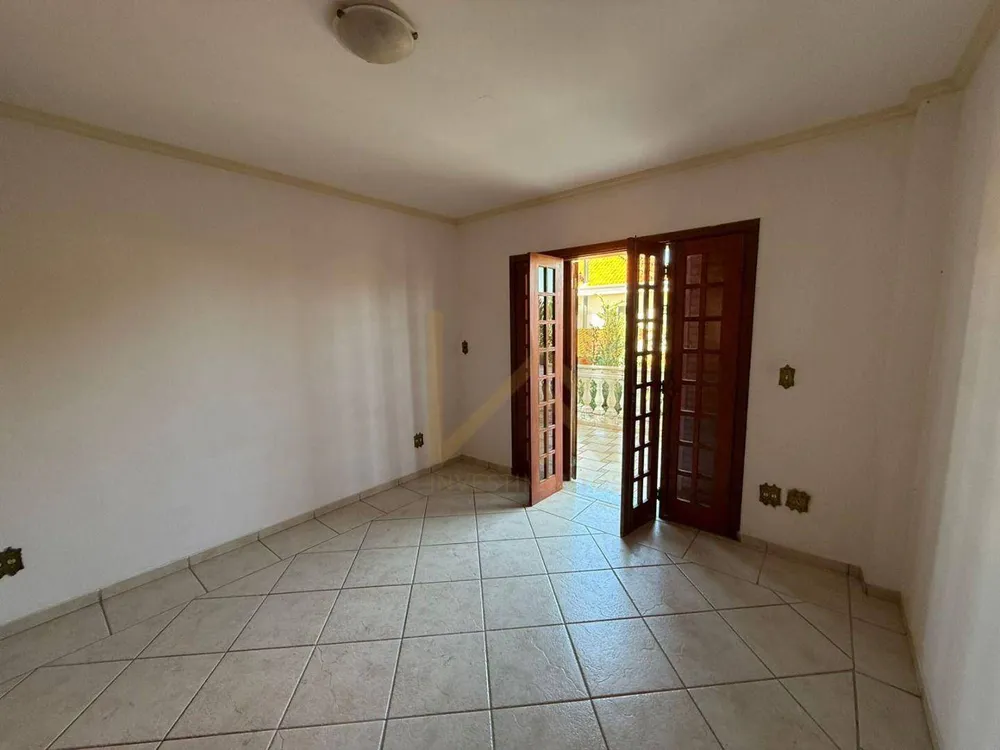 Casa, 3 quartos, 320 m² - Foto 2