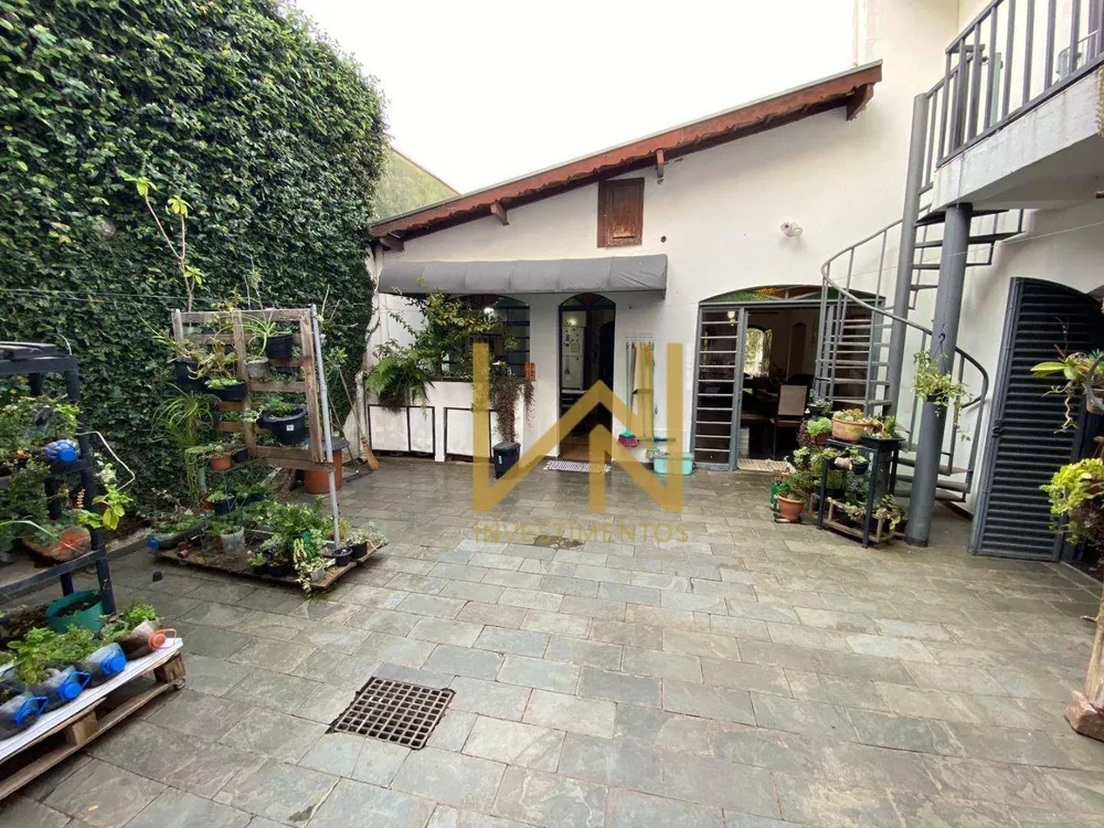 Casa, 4 quartos, 220 m² - Foto 6