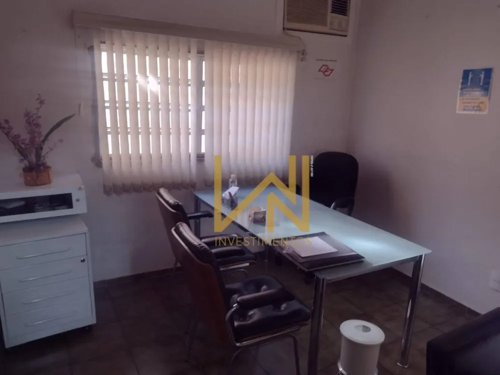 Casa, 4 quartos, 380 m² - Foto 1