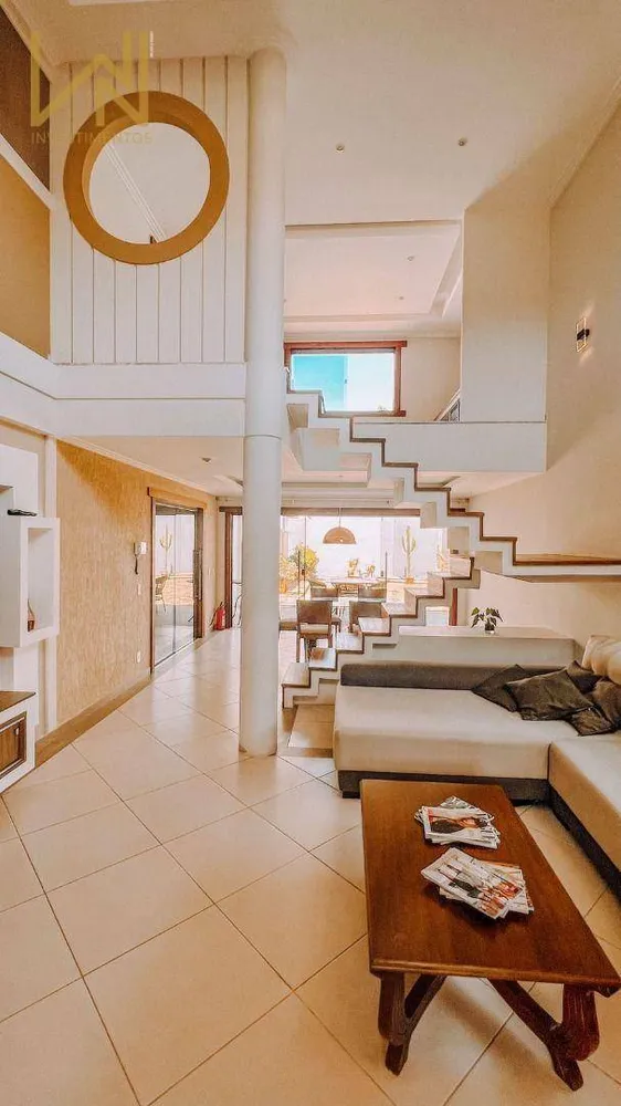 Casa, 4 quartos, 266 m² - Foto 2