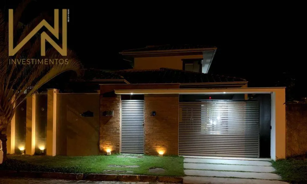 Casa, 4 quartos, 266 m² - Foto 1