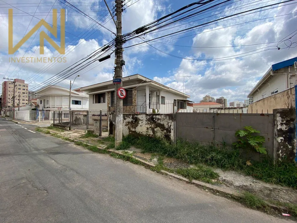 Casa, 5 quartos, 261 m² - Foto 1