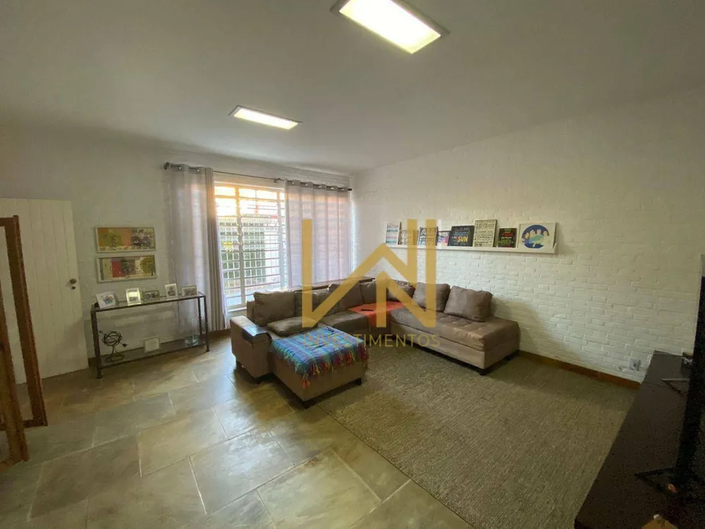 Casa, 4 quartos, 253 m² - Foto 2
