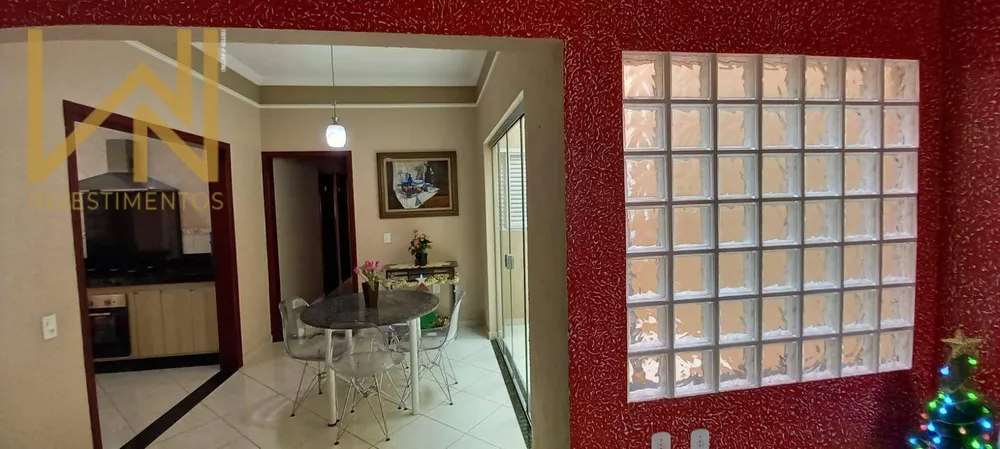 Casa, 3 quartos, 166 m² - Foto 1