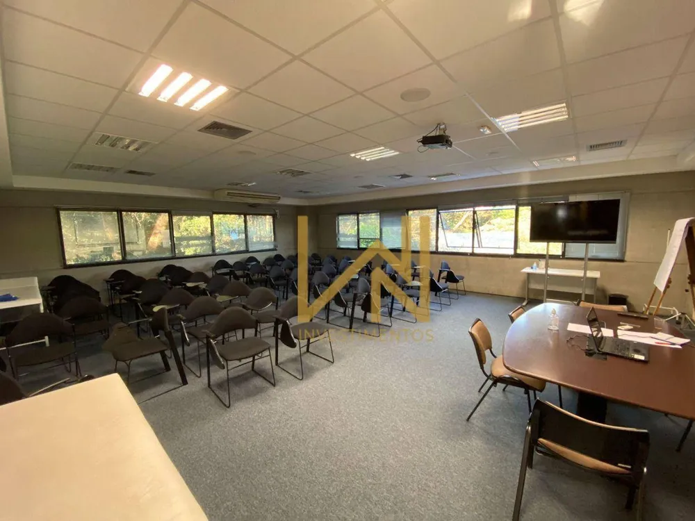 Prédio Inteiro, 1000 m² - Foto 1