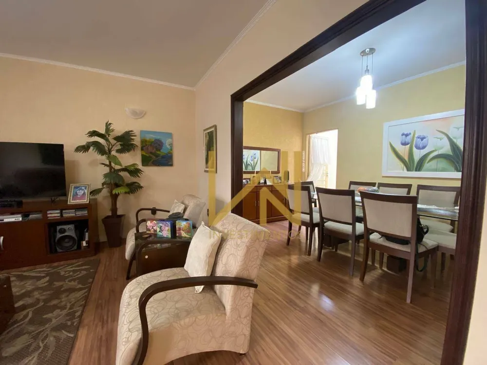 Casa, 3 quartos, 179 m² - Foto 1