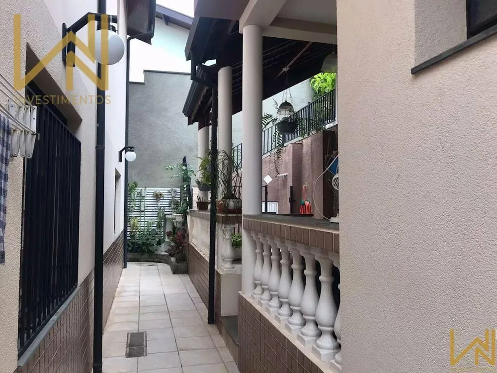 Casa, 4 quartos, 295 m² - Foto 1