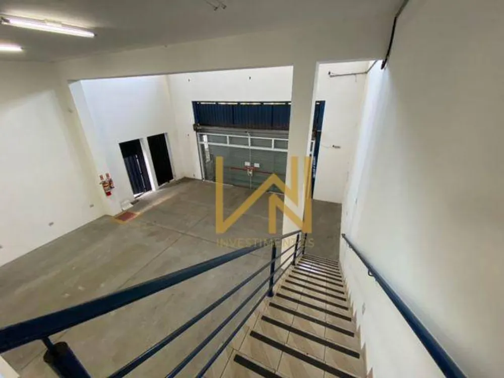 Depósito-Galpão, 244 m² - Foto 1