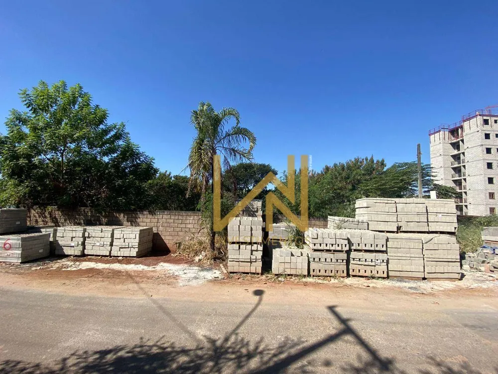 Terreno, 2337 m² - Foto 1