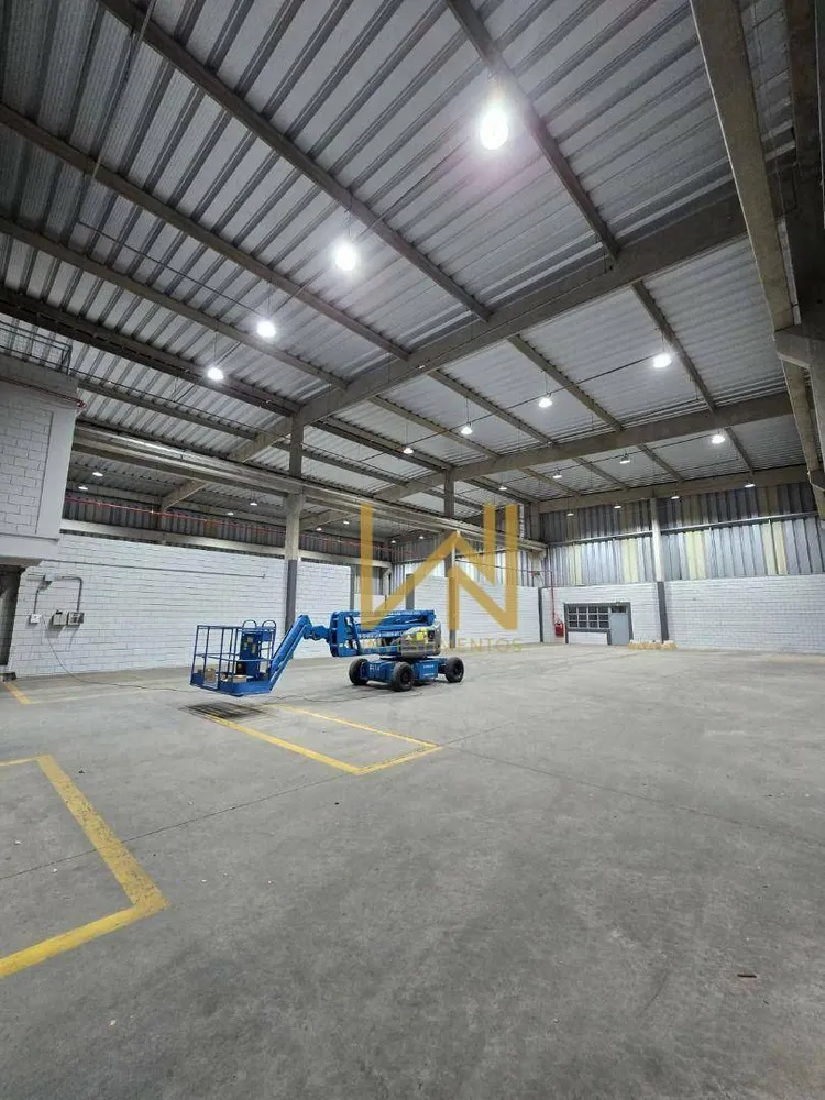 Depósito-Galpão, 1700 m² - Foto 1