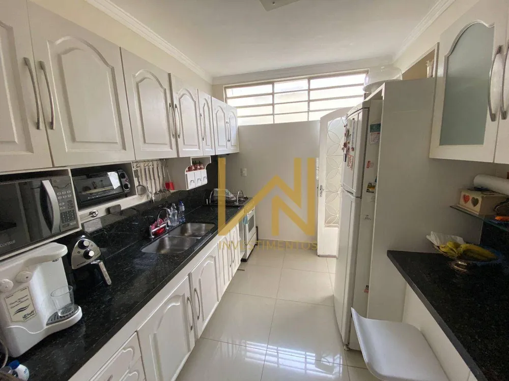 Casa, 3 quartos, 250 m² - Foto 2