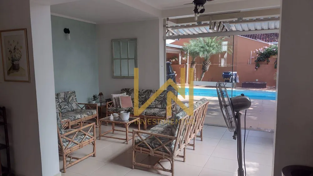 Casa, 8 quartos, 300 m² - Foto 2