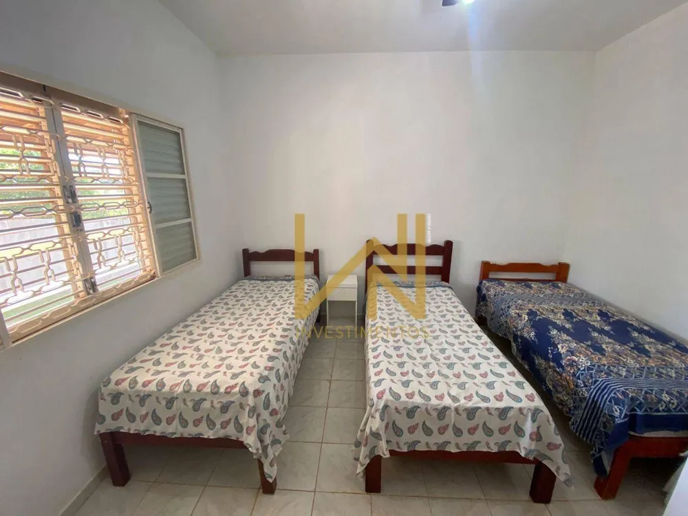 Chácara, 4 quartos, 10000 m² - Foto 1